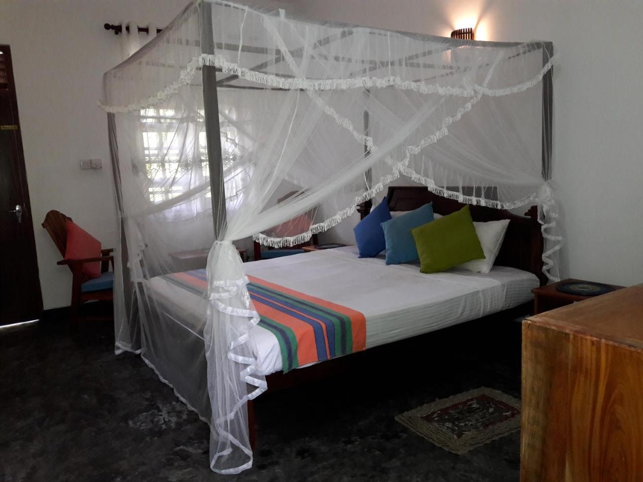 Coconut Grove - Midigama Hotel Exterior foto